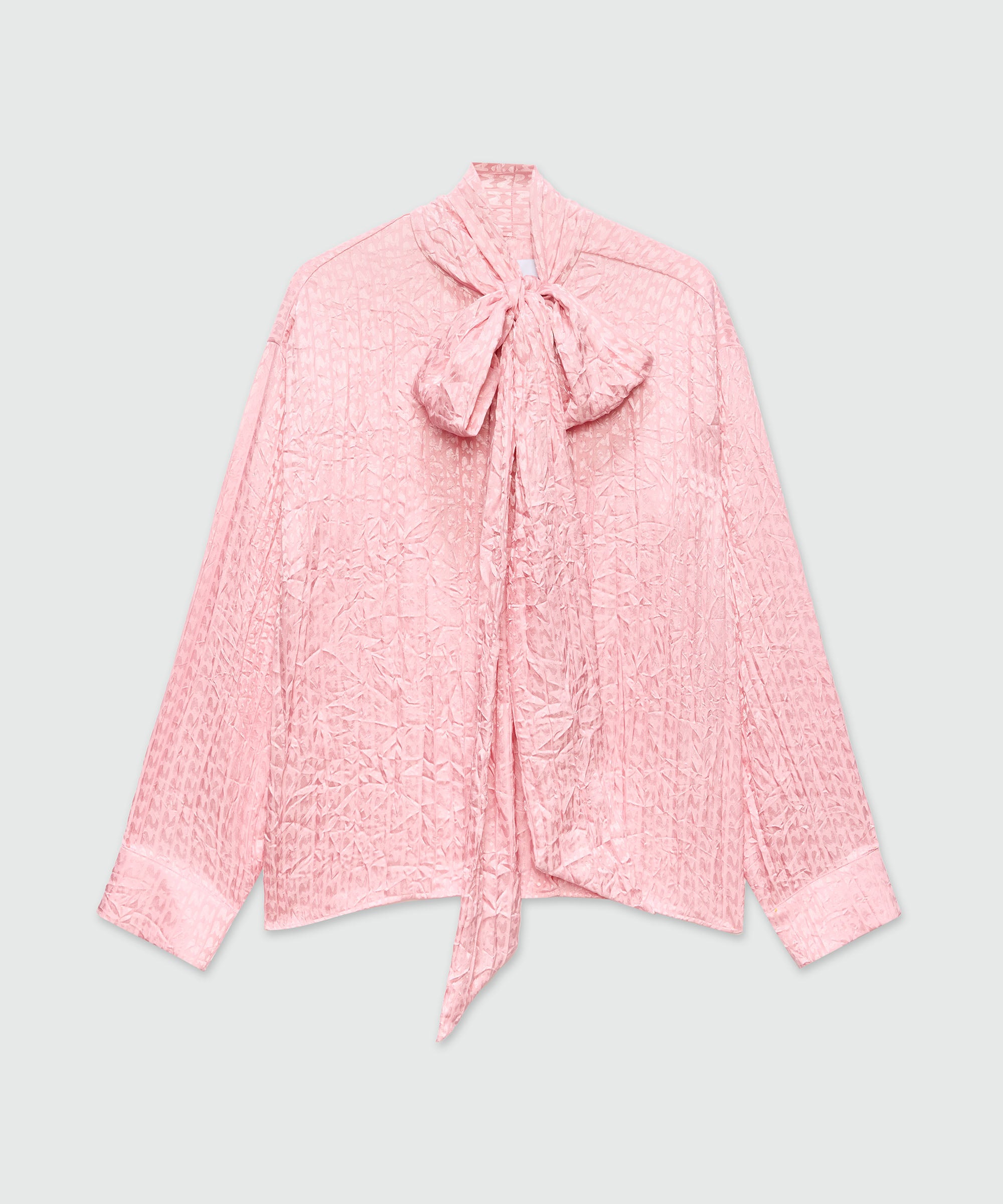 Pink satin shirt with a wrinkled effect and a jacquard
