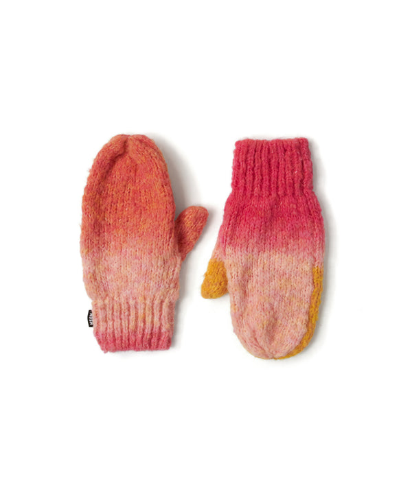 Knitted gloves