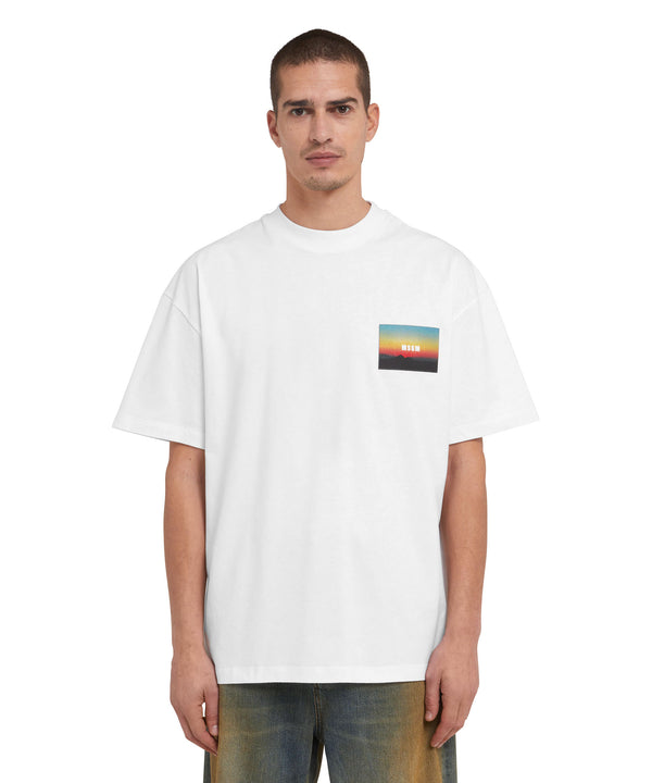 T-Shirt with applied "sunset"  patch