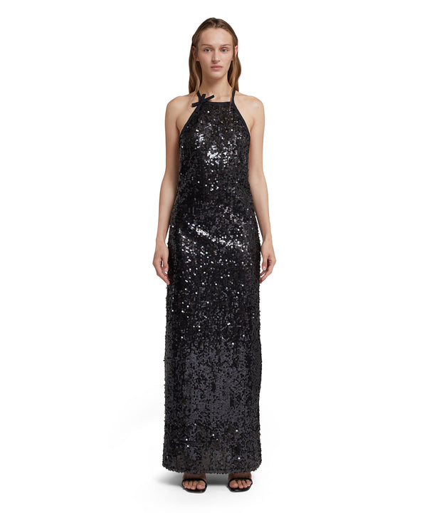 Sleeveless long dress with sequins