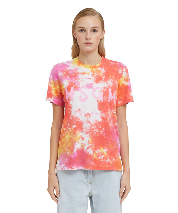 T-Shirt tie & dye con logo pennellato