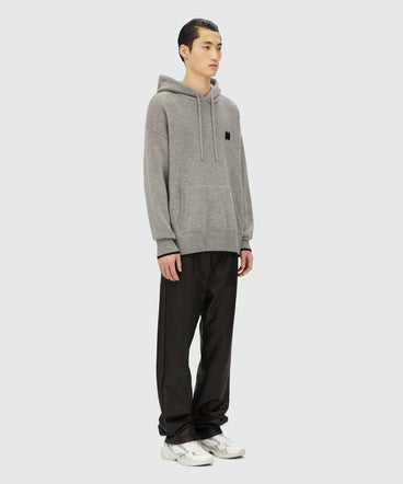 Blended cashmere sweater with "TheMwave" patch