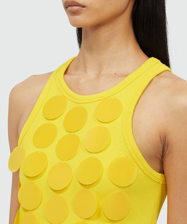 Top giallo in cotone con decorazioni