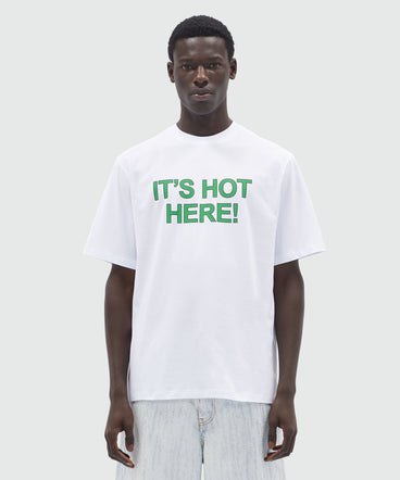 White organic cotton T-Shirt with quotes "IT'S HOT HERE!"
