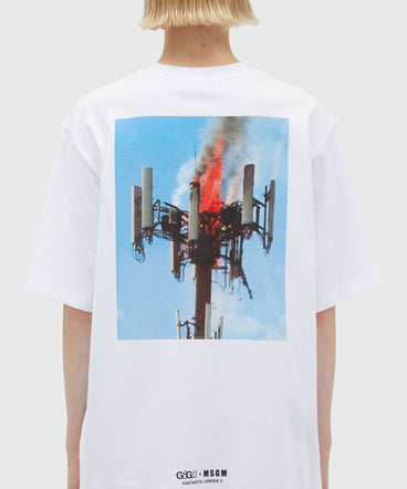 White organic cotton T-Shirt with quotes "IT'S HOT HERE!"