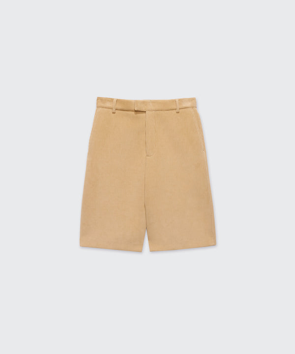 Beige Bermuda shorts in scubbated velvet