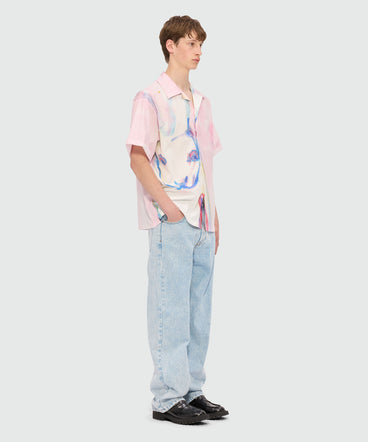 Pink poplin bowling shirt with "The White Rabbit" print