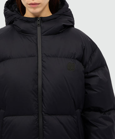 Short black down jacket in ripstop nylon
