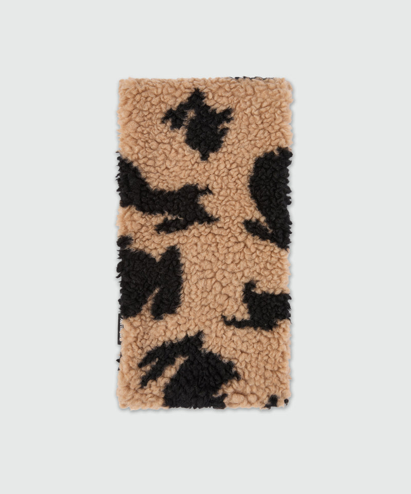 Beige maxi teddy scarf with "Follow the Rabbit®" motif 23 Women 