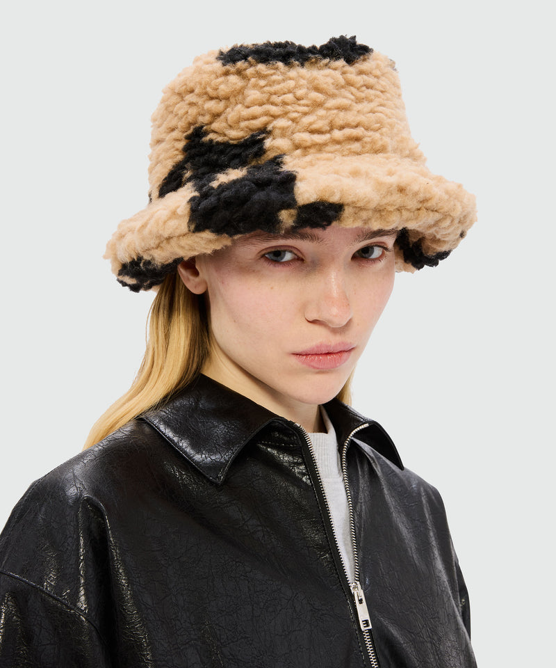 Beige teddy bucket hat with "Follow the Rabbit®" motif 23 Women 