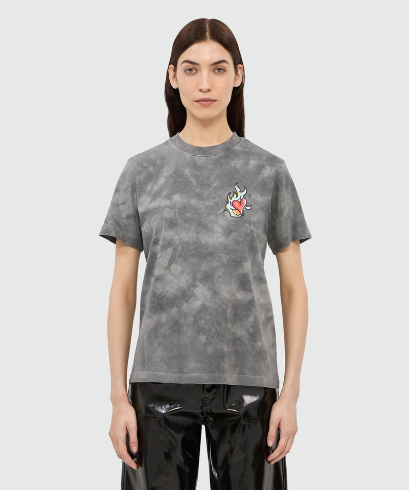 T-shirt grigia in jersey tie-dye con stampa MSGM "Heart on fire" 96 Donna 