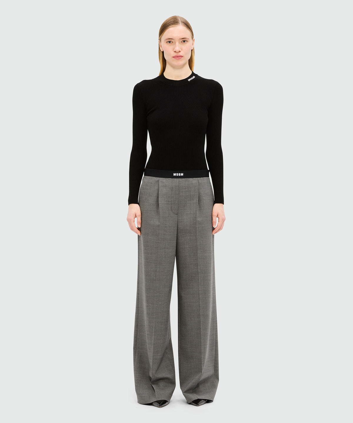パンツ MSGM Woman Pants Black 3841MDP13257127 99 Pants and shorts for women: casual, fashion - MSGM Official