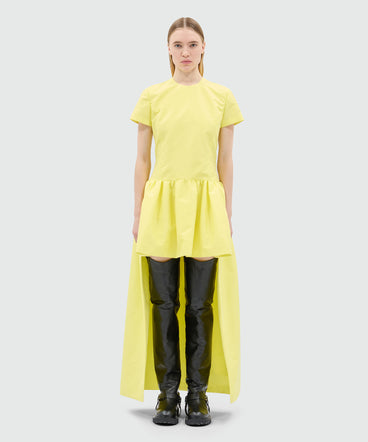 Yellow duchesse dress with train