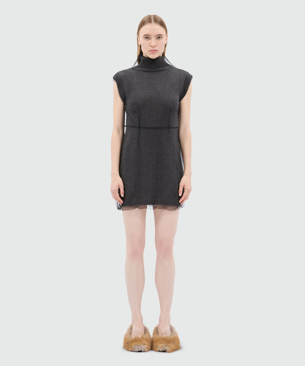 Short sleeveless anthracite knitted dress with tulle overlay