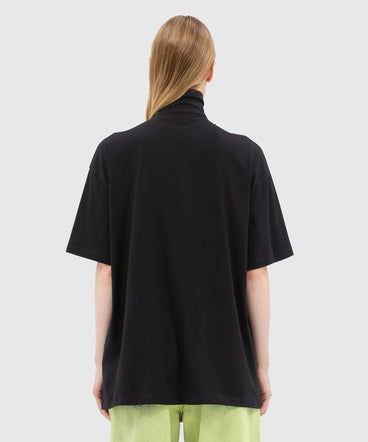 Black jersey T-shirt with high neck and zip