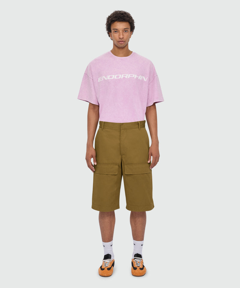 Military green cotton gabardine Bermuda shorts with wide legs and patch pockets on the leg. 37 Uomo 