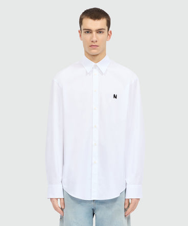 White long-sleeve cotton poplin shirt with chest logo and front patch