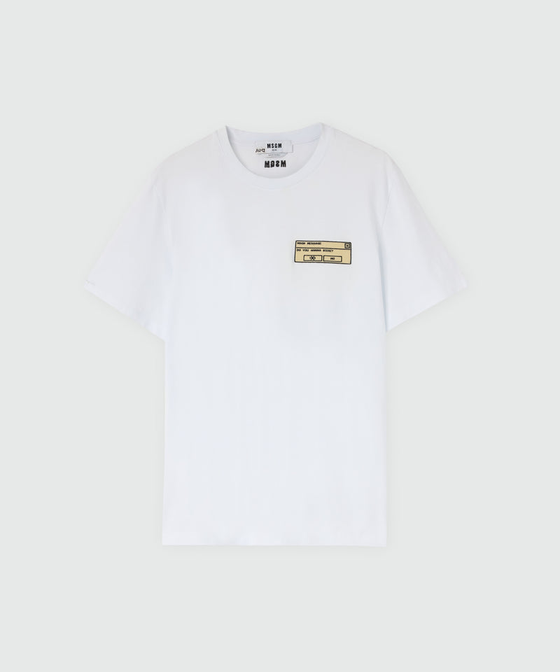 White long-sleeve cotton jersey T-shirt with patch on the chest. 01 Uomo 