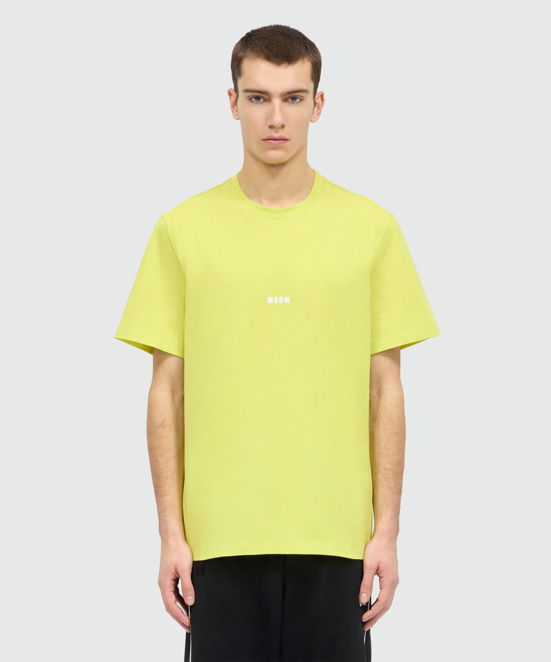 Lime short-sleeve cotton jersey T-shirt with micro logo on the front 32 Uomo 