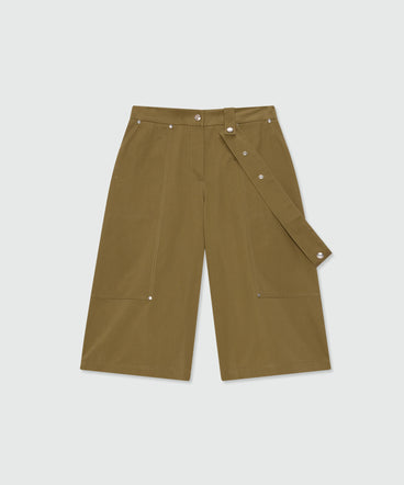 Military green cotton gabardine trousers with patch pockets and removable decorative belt