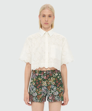 Off-white cropped short-sleeve poplin shirt with Sangallo embroidery and scalloped hem