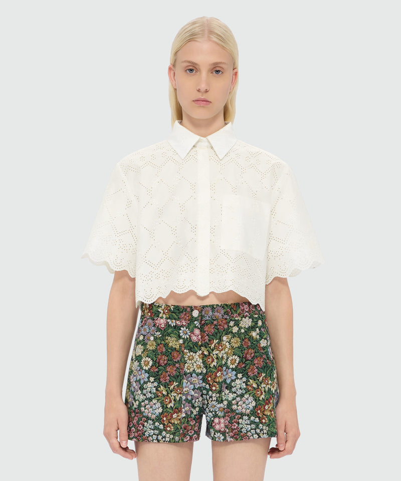 Off-white cropped short-sleeve poplin shirt with Sangallo embroidery and scalloped hem 02 Donna 