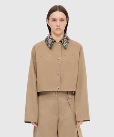 Beige cropped cotton gabardine jacket with metal buttons