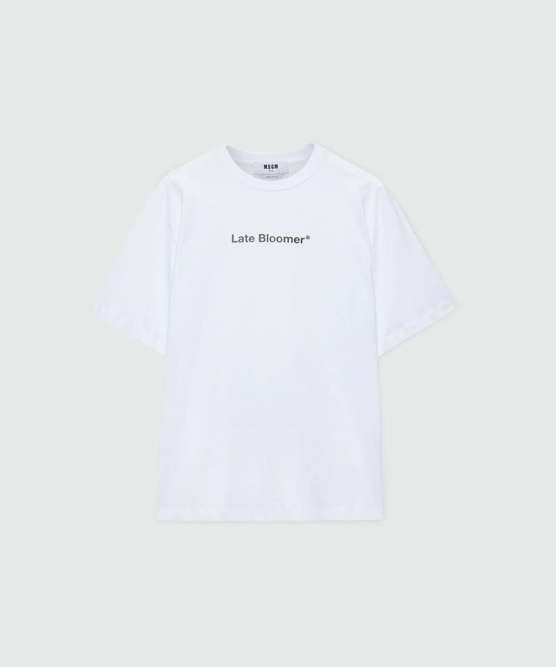 White short-sleeve cotton jersey T-shirt with "Late Bloomer" quote print on the front 01 Donna 