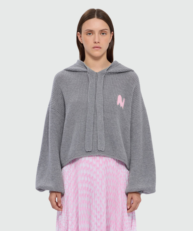 Maglia grigia con cappuccio in misto cashmere con ricamo MWAVE e manica a ballon 98 Donna 