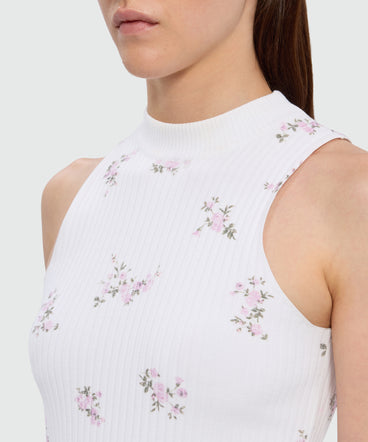 White ribbed techno-viscose top with "Cracked Flowers Bouquet" print