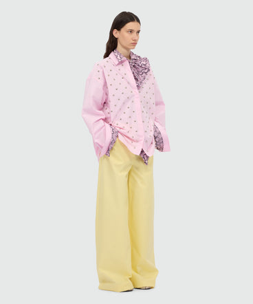 Pink cotton poplin shirt with studs.