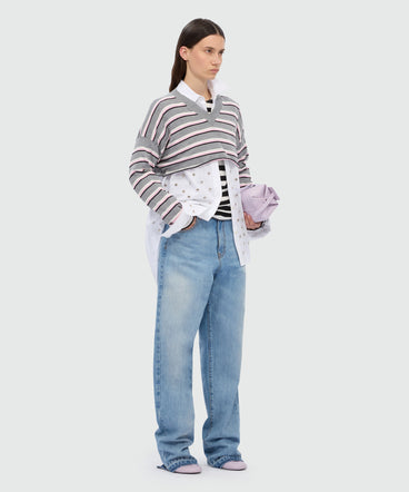 White cotton poplin shirt with studs.
