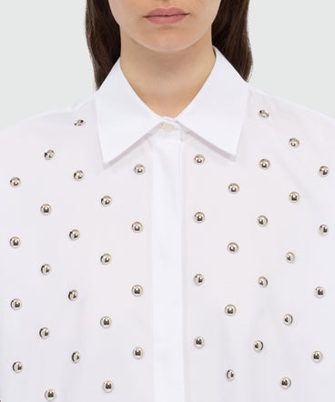 White cotton poplin shirt with studs.