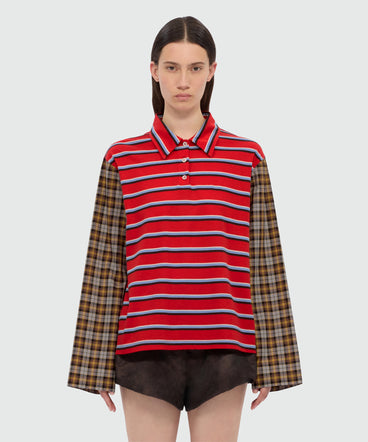 Polo patchwork in jersey a righe con maniche a contrasto
