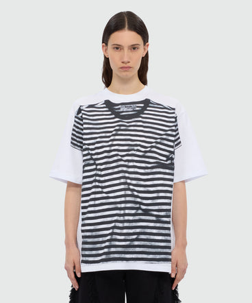 Jersey T-shirt with striped print.