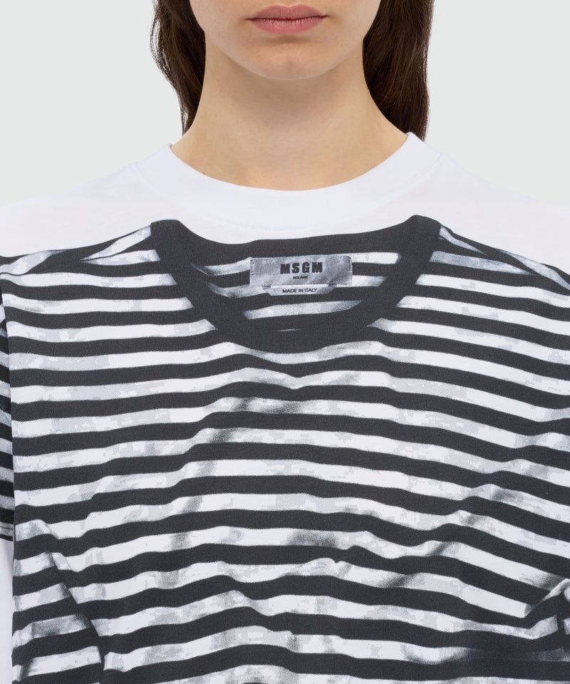 Jersey T-shirt with striped print. 01 Donna 