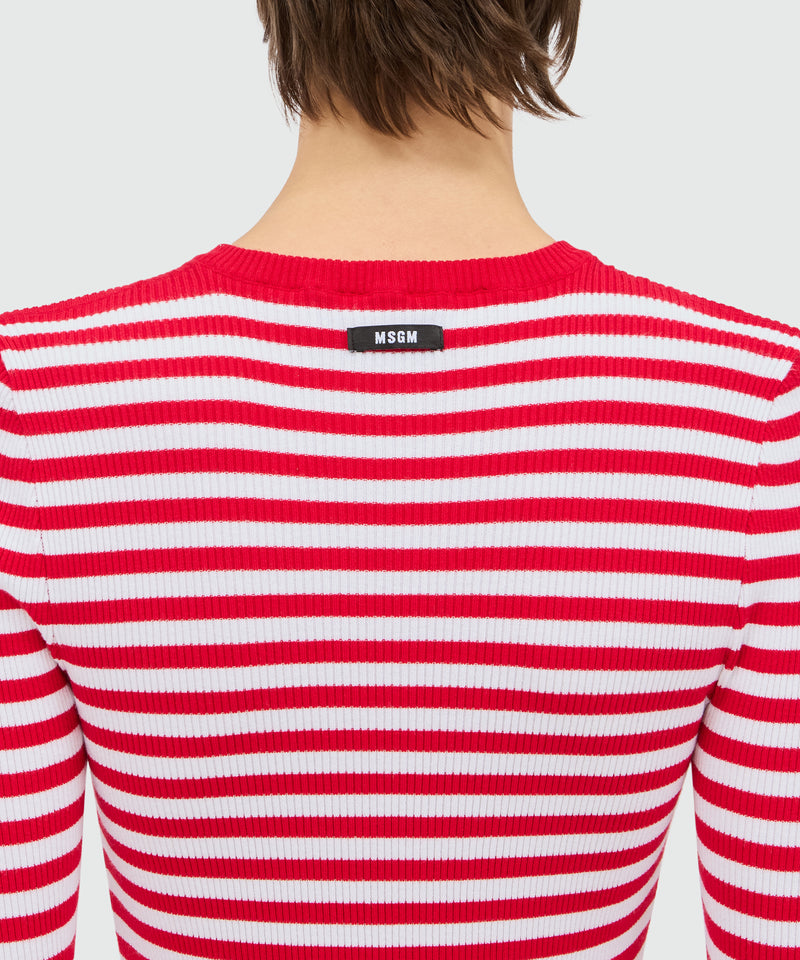 White and red striped knit cardigan. 18 Donna 