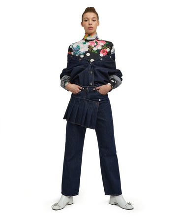 Jeans with "Blue Denim with Tobacco Stitches" workmanship